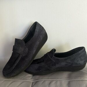 Elegant Blue Women's Loafers